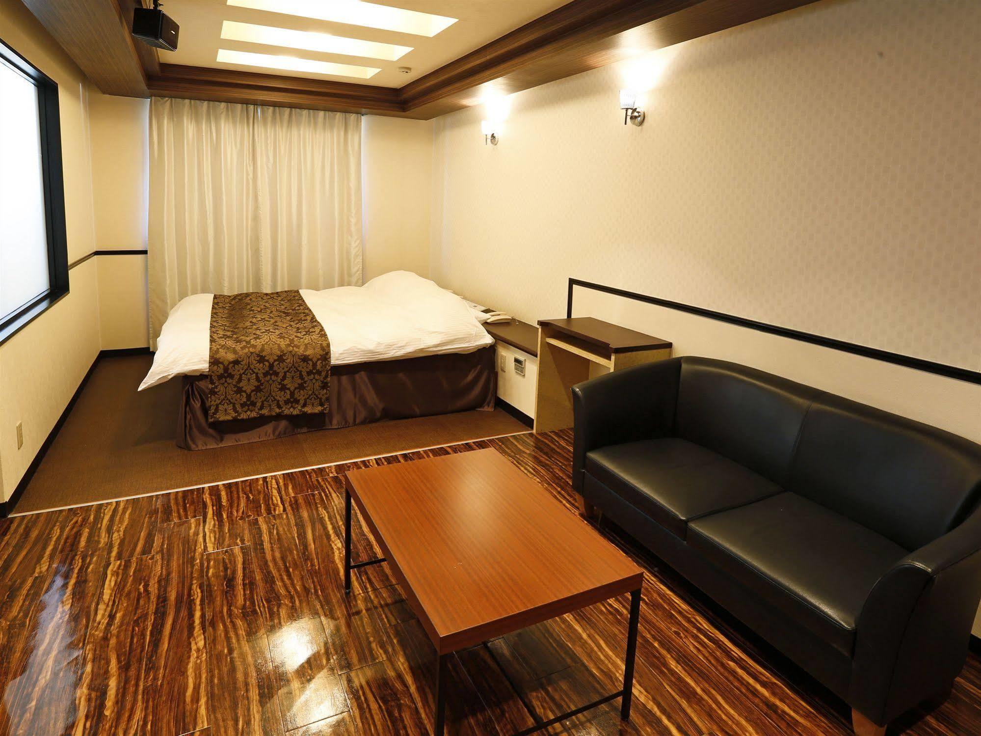 Hotel Fine Garden Gifu (Adults Only) Kakamigahara Dış mekan fotoğraf